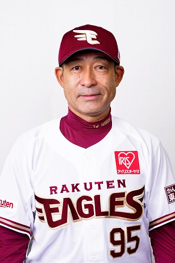 楽天イーグルスのユニフォームを着ている奈良原浩氏の写真