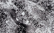 白岡市の皿沼・柴山沼周辺の、掘上げ田の様子を写した、白黒の航空写真