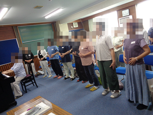 R8年度前期市企女性合唱写真20