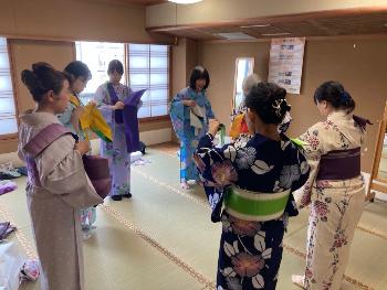 ゆかたの着付け