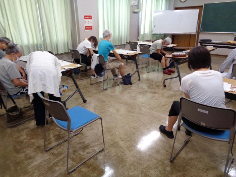 講座「肩こり、腰痛などの不調をツボで解決」