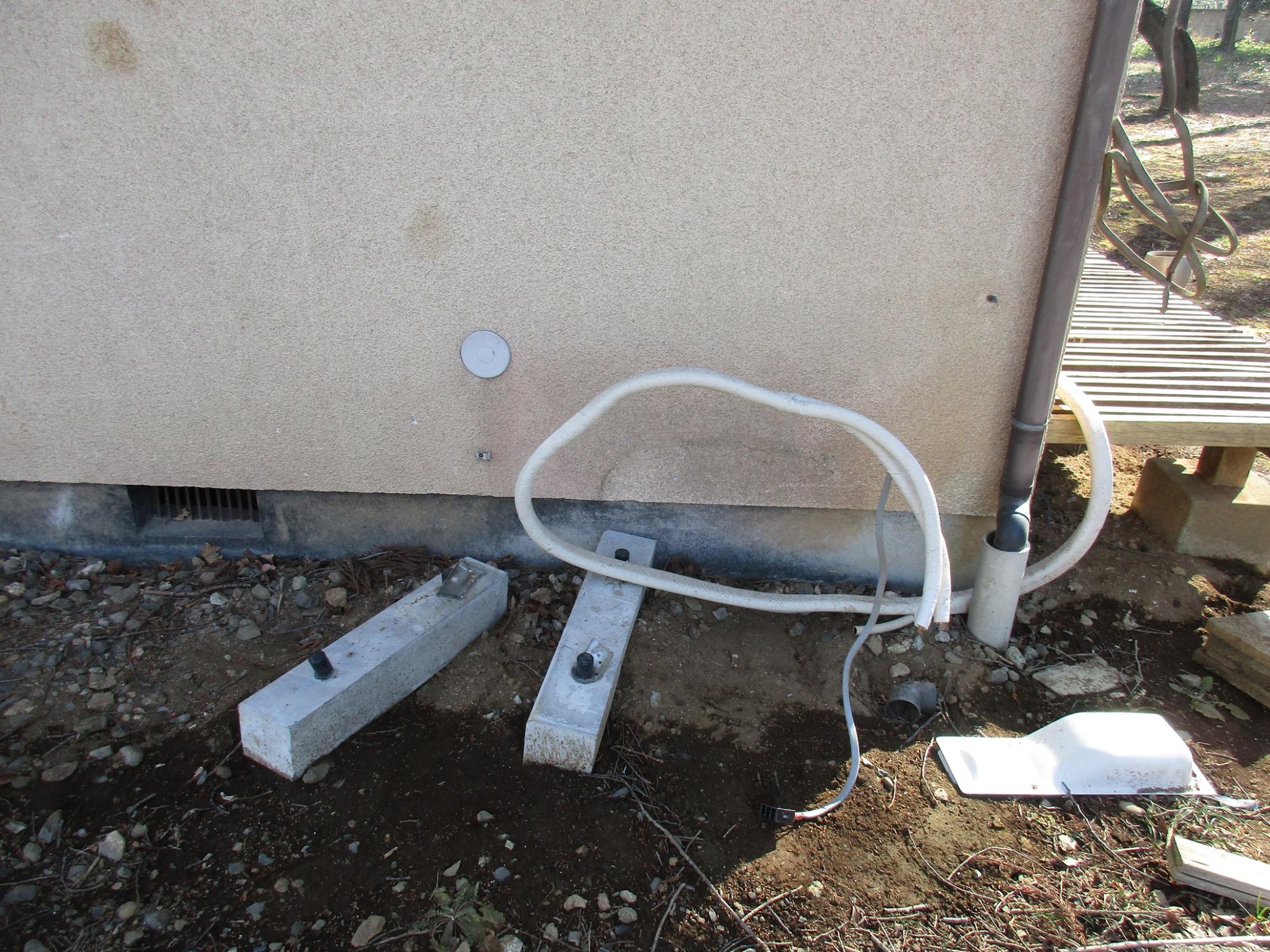 室外機2 盗難後