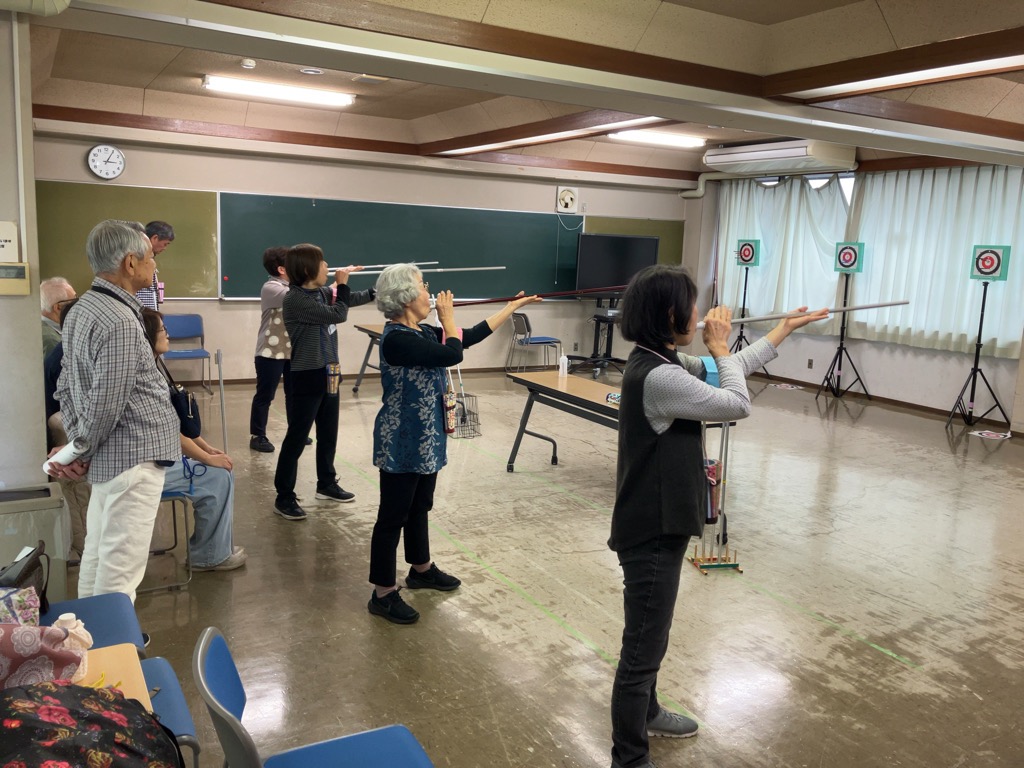 精神統一！師範から学ぶドキドキワクワク健康吹き矢講座